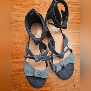 Amelia Grace Denim Bow Wedge Sandals Size 6M - Two Tone Blue Jean Heels